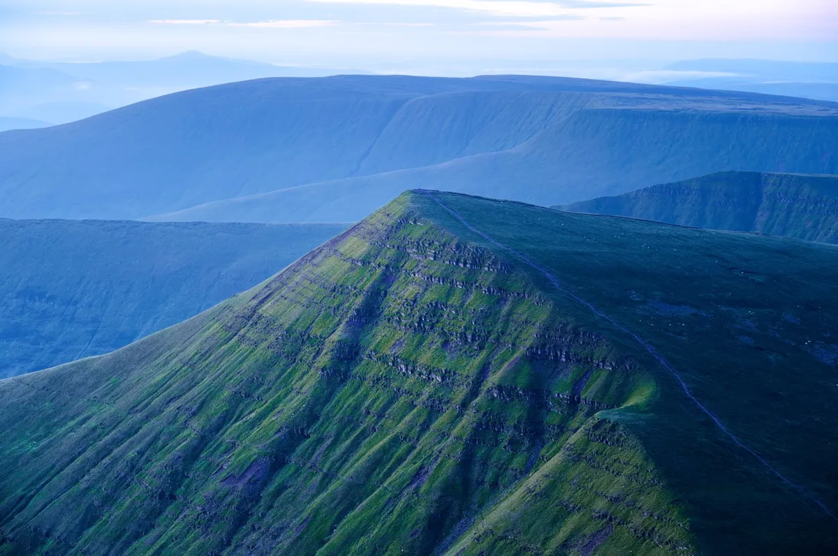 Cribyn - Blue Mountain Large