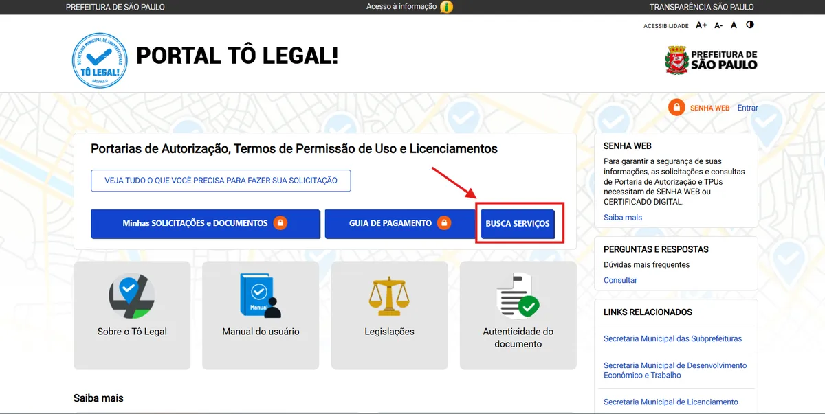 Captura de tela do site Tô Legal da prefeitura de São Paulo. Dentre as diversas informações, há uma seta apontando para um botão azul escrito em branco "Busca Serviços"
