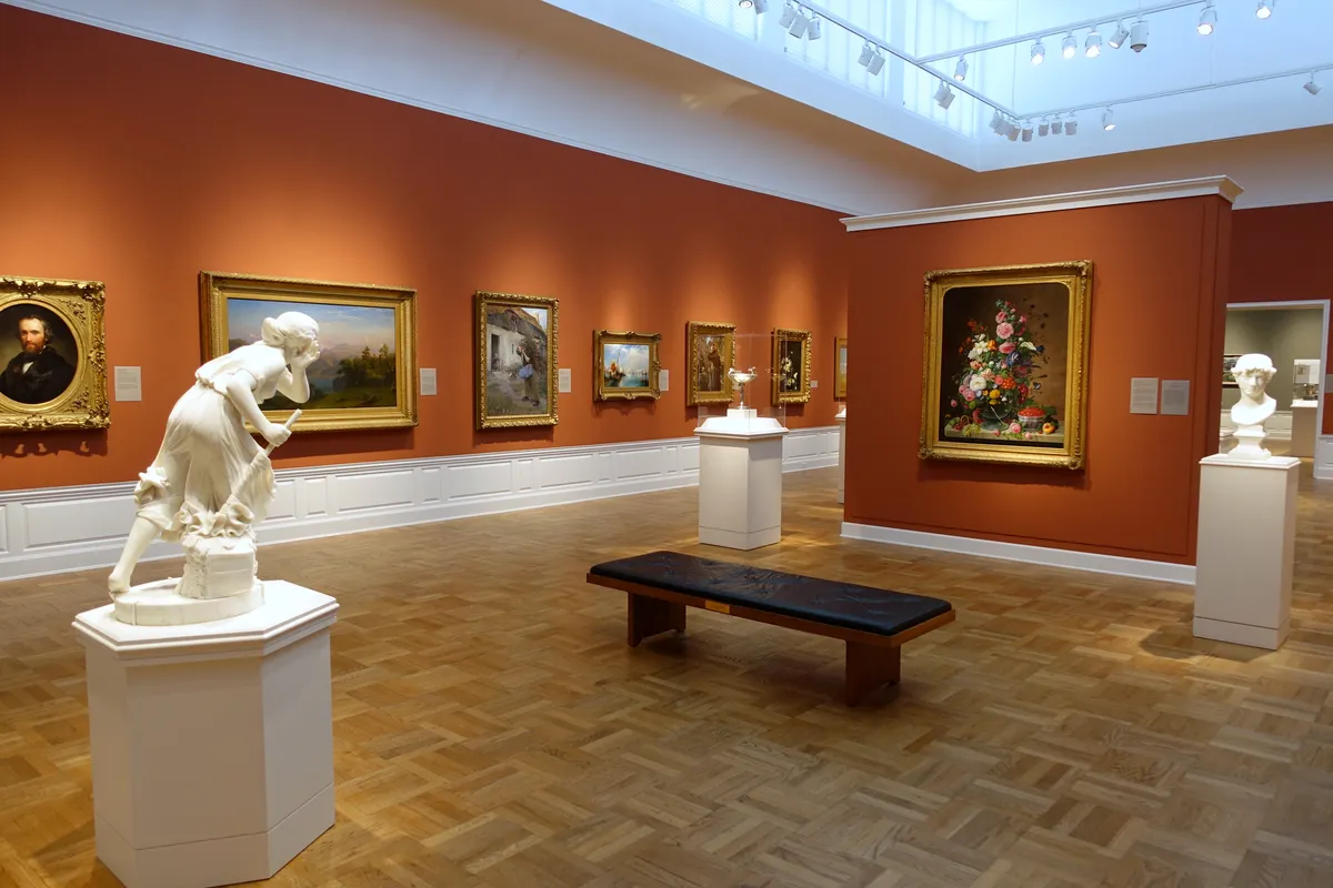 Interior_view_-Portland_Art_Museum-Portland,_Oregon-_DSC08761