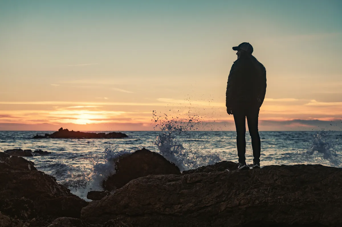 A 10-week breathwork program for men in midlife.