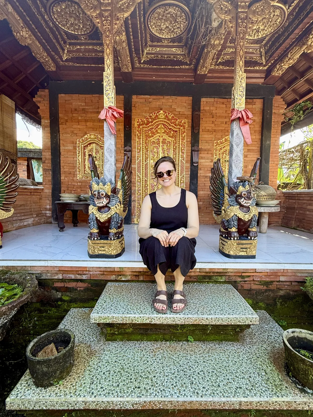 wood-shop-temple