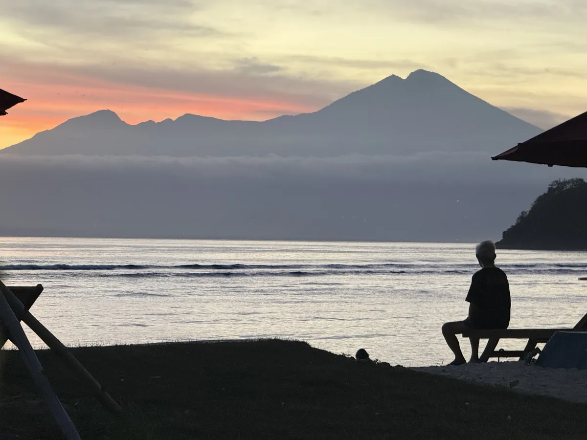 mount-rinjani-cool-dude