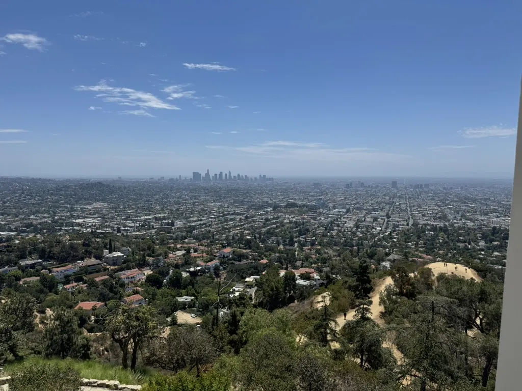 LA