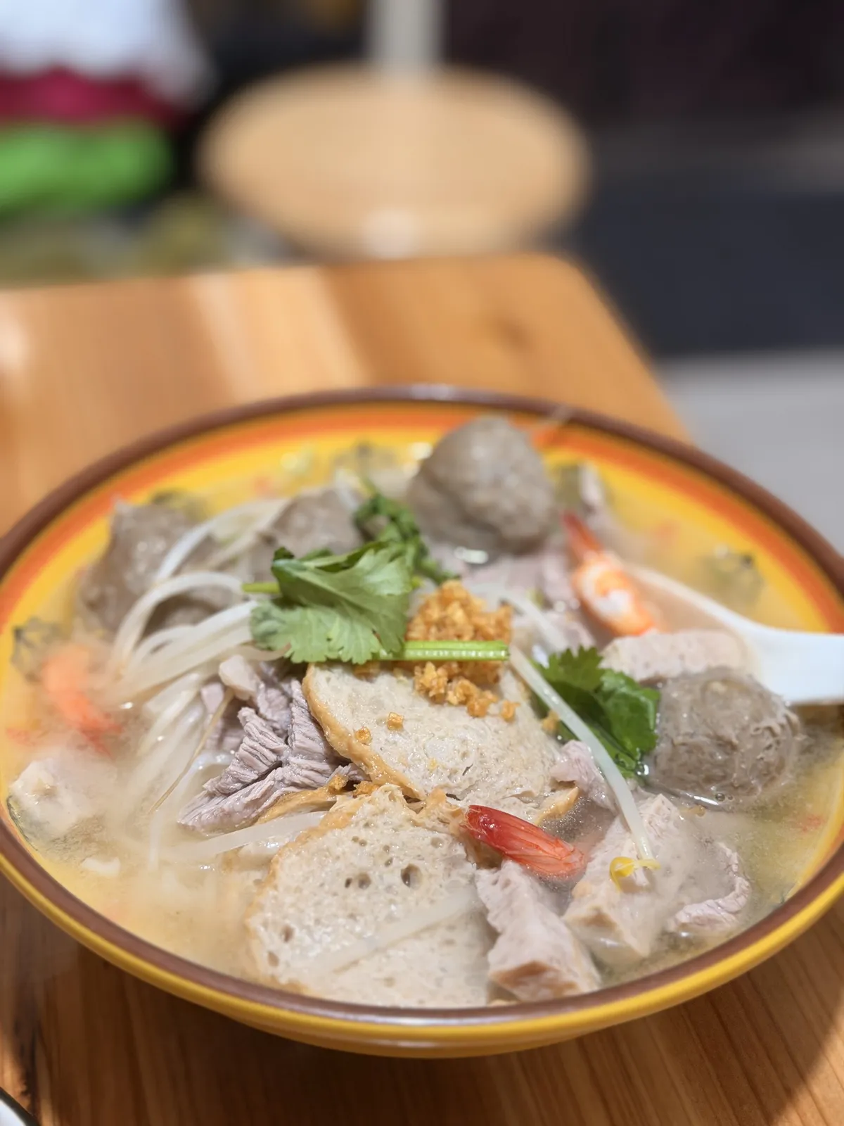 室友点了牛肉丸粿条