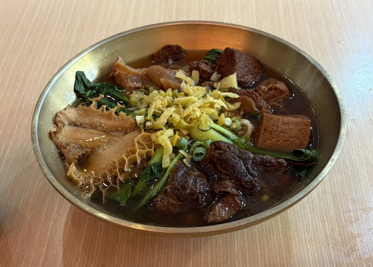 Braised Beef Noodles with Thick Ramen