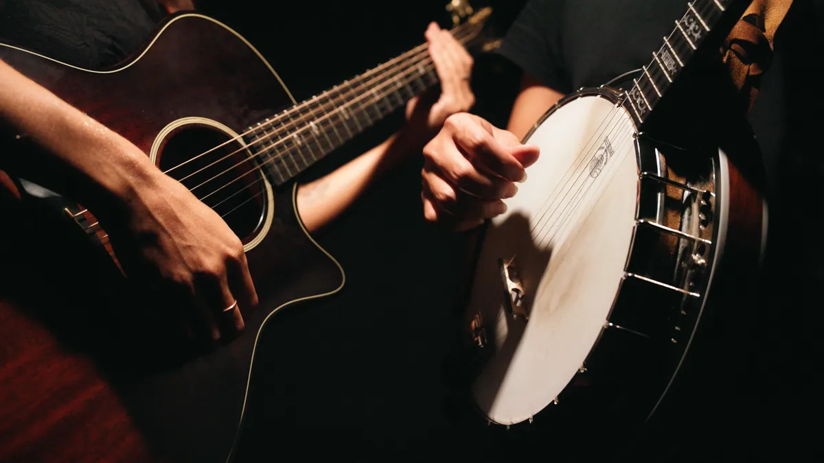 5 Oxygen - Guitar and Banjo