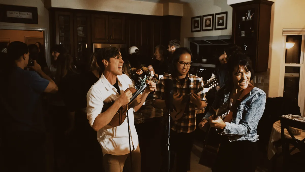 Streetlight Cadence Back In My Neighborhood Thumb