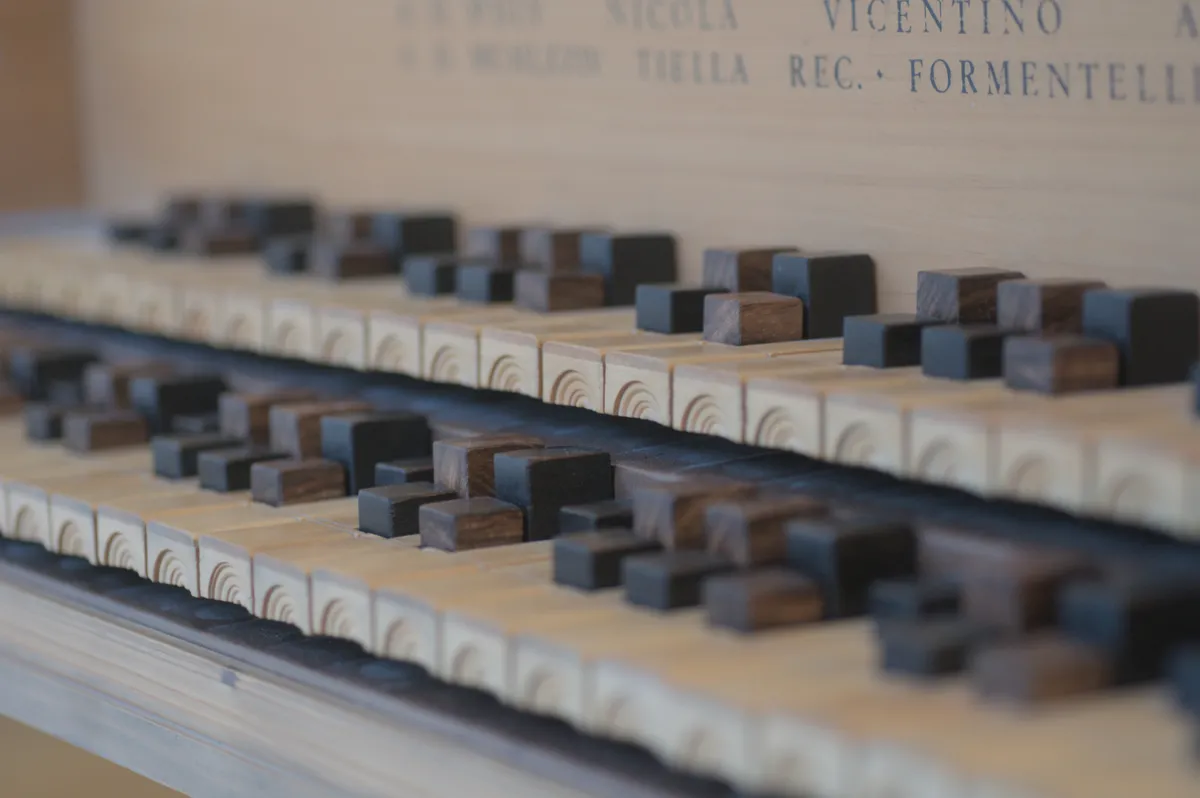 Keyboard of the Archicembalo