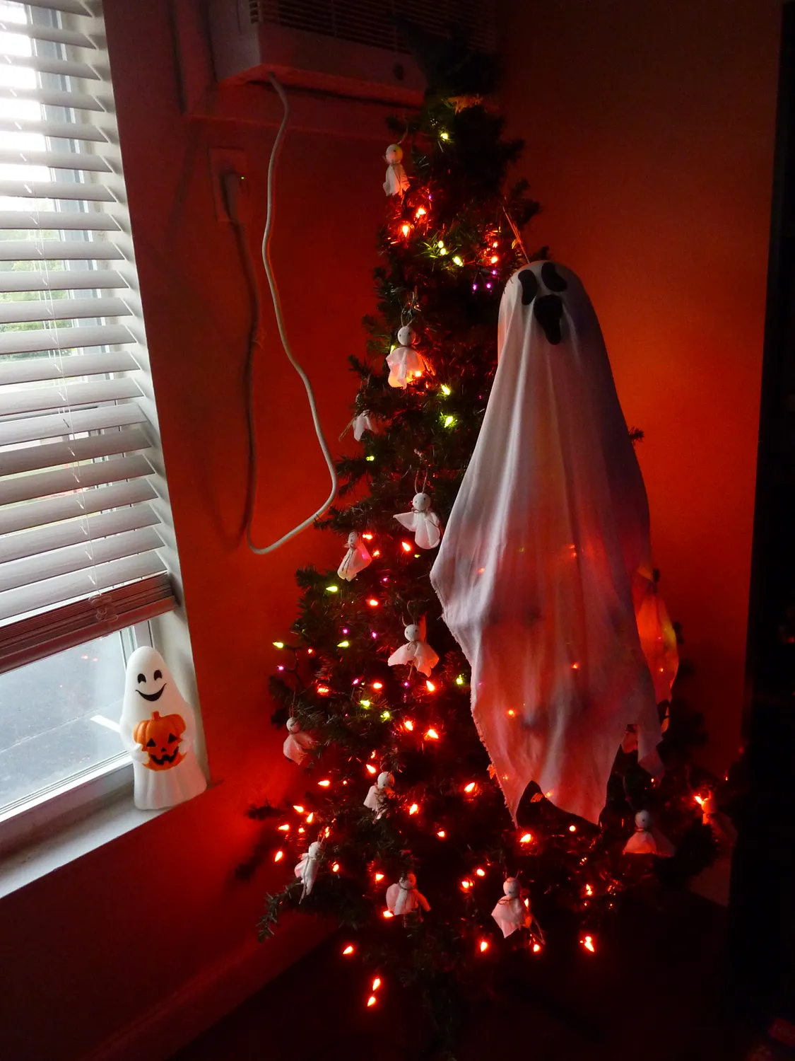 Halloween tree