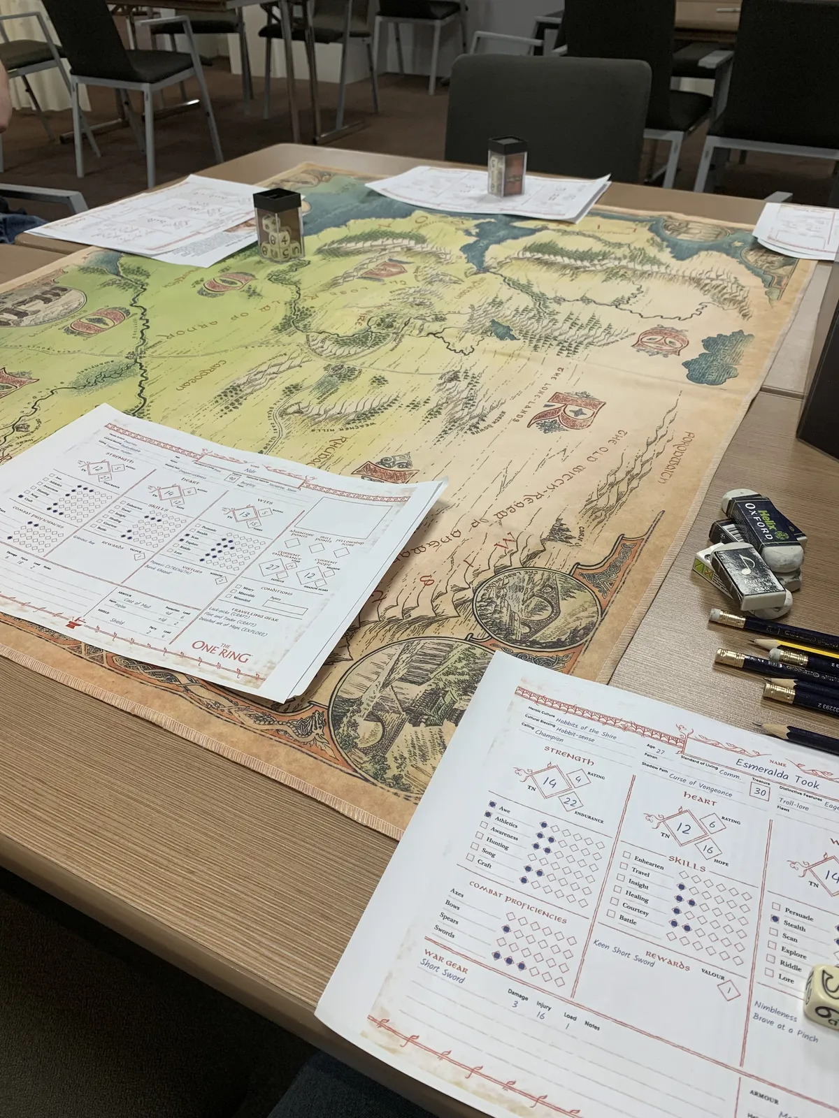 The amazing map of Eriador that James placed on our table...