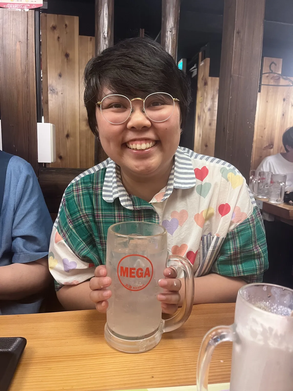 a mug of lemon sour in my dainty hands