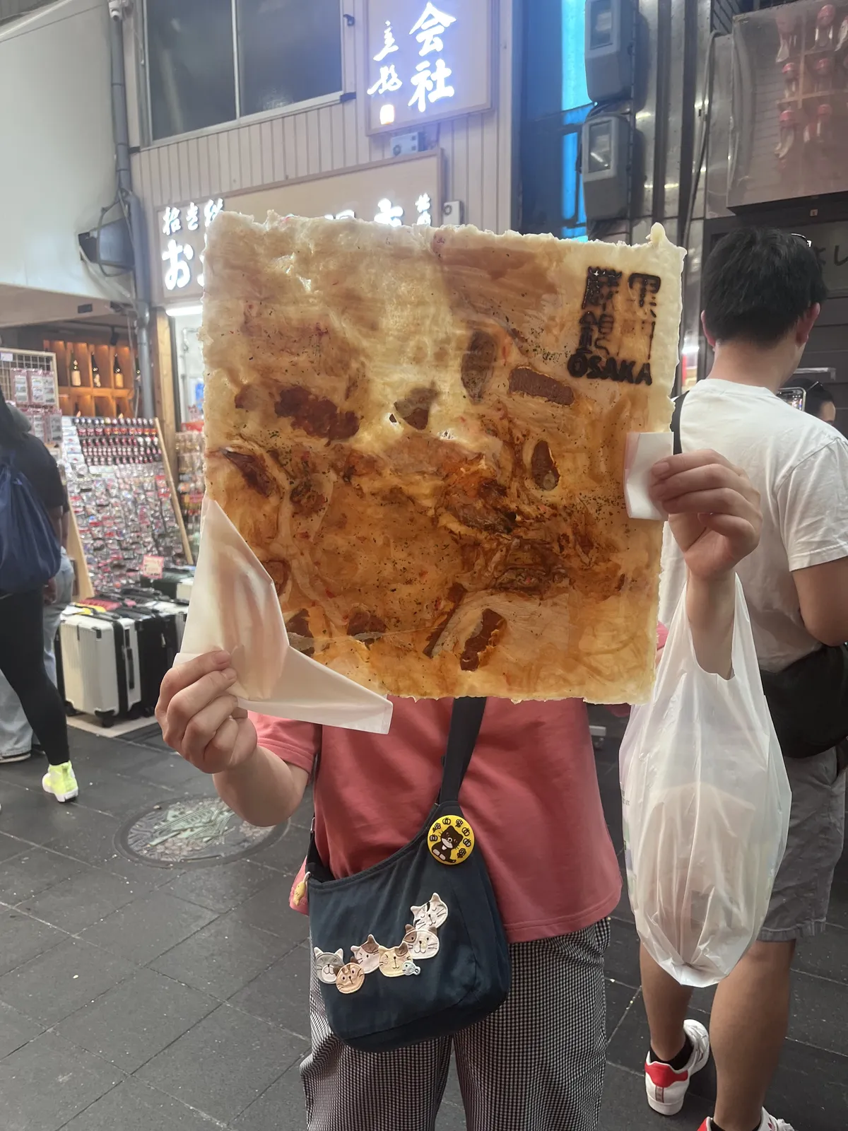 My mom finally gets the seafood cracker she’s been thinking about