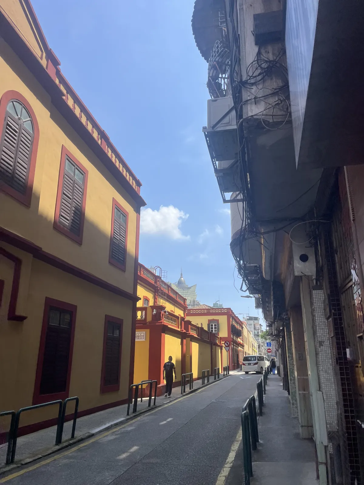 Near the library in Tap Saec