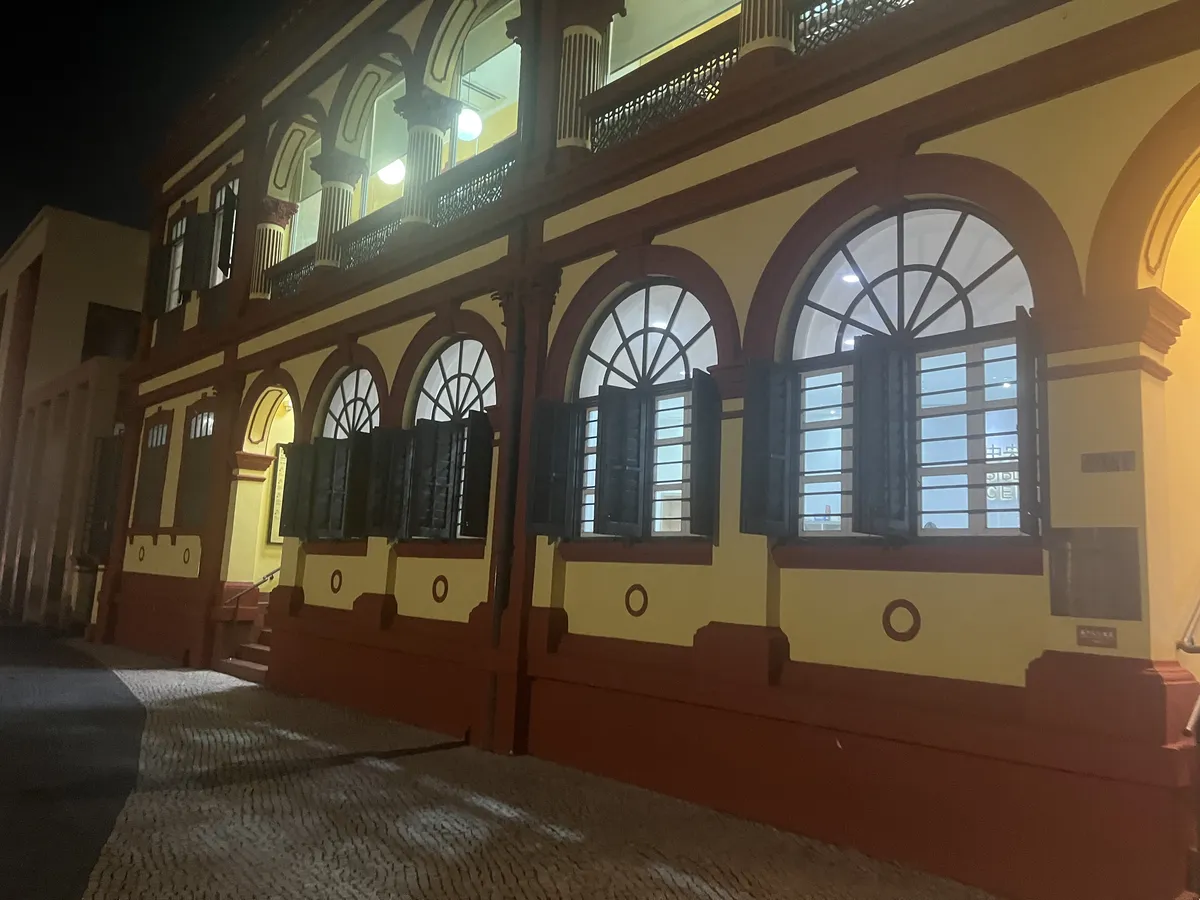 the library where I raced to for wifi last October