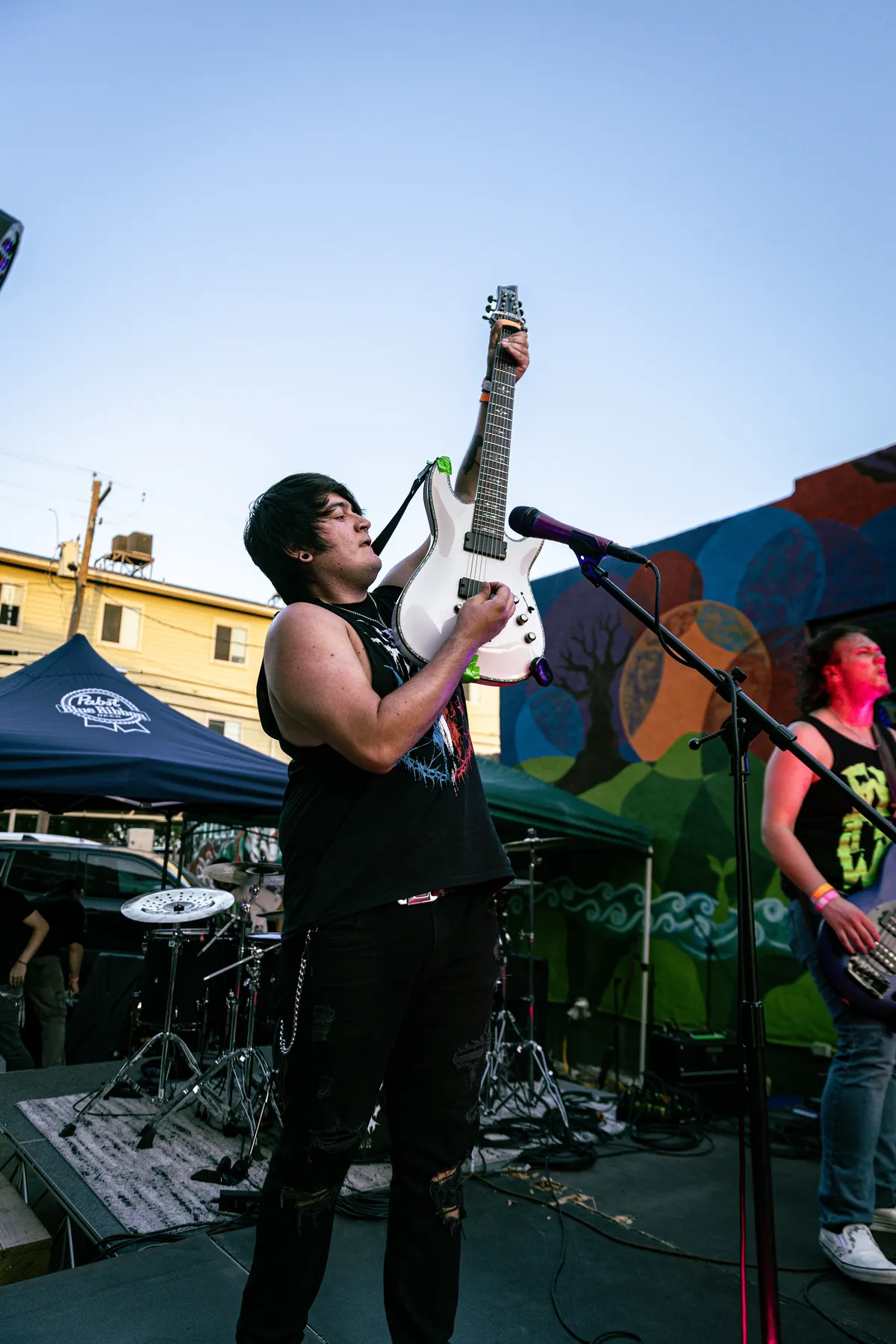 JustincentraTexmetalfest-19-ezgif