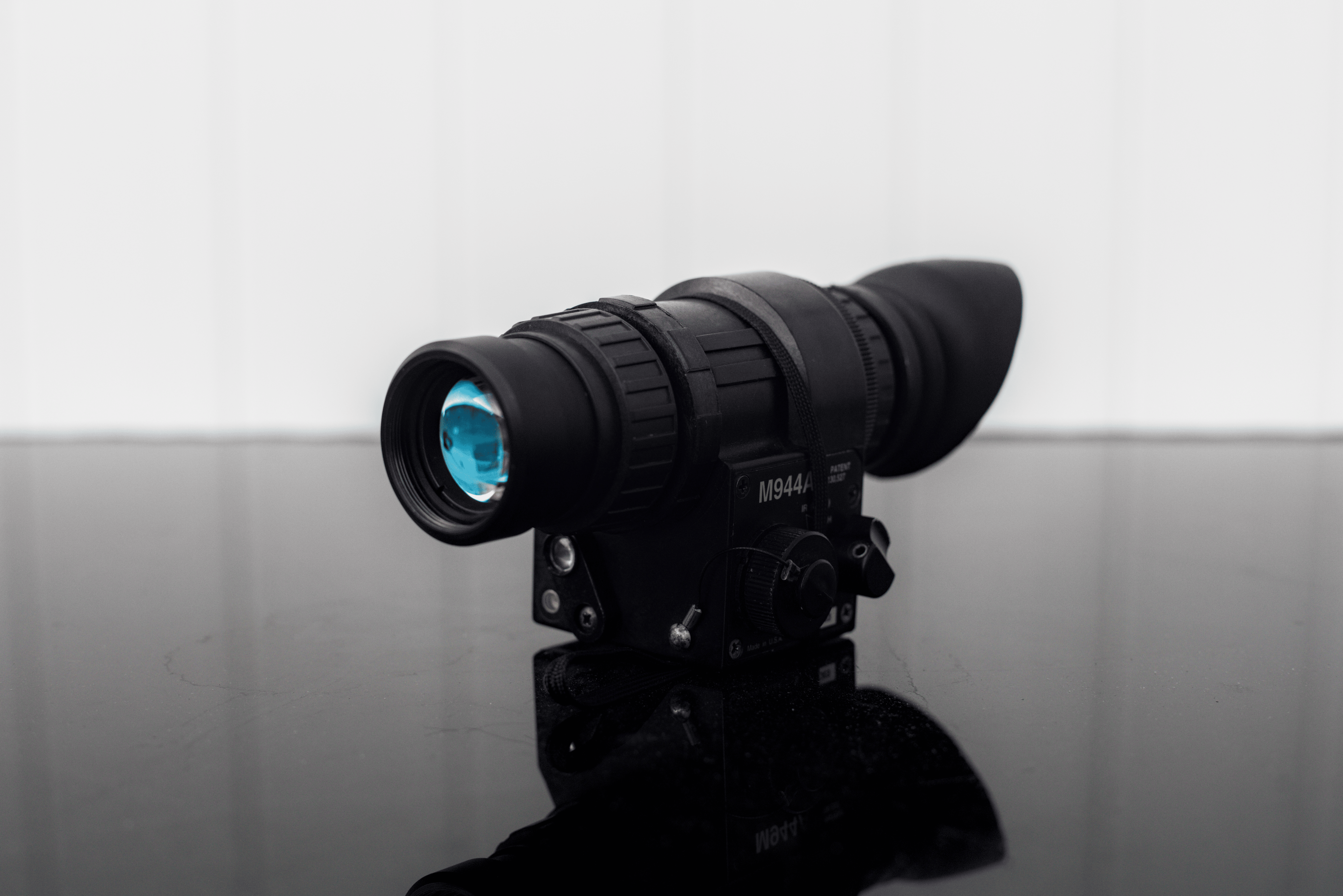 m944-1