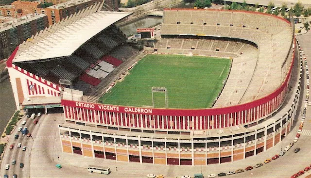 The concrete benches before aluminosis, and a scoreboard