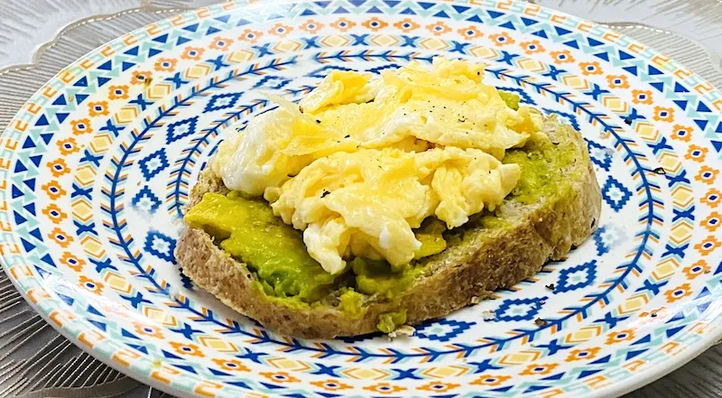 avocado toast with scrambled eggs