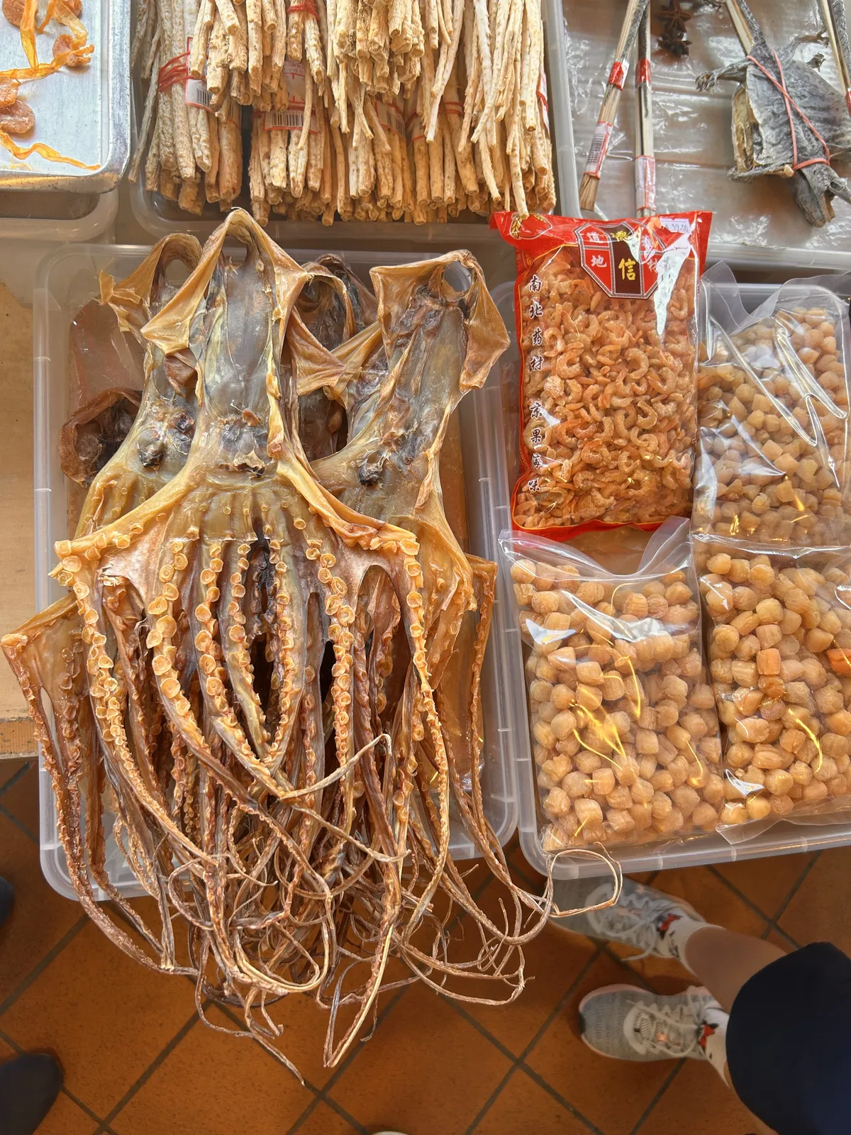 Dried squid and scallops I think