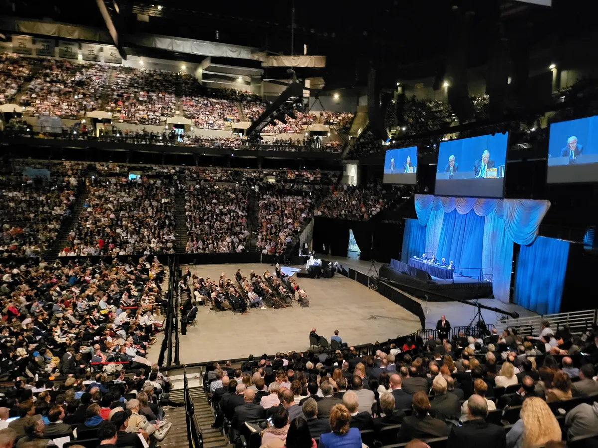 2023, Charlie Munger was still there