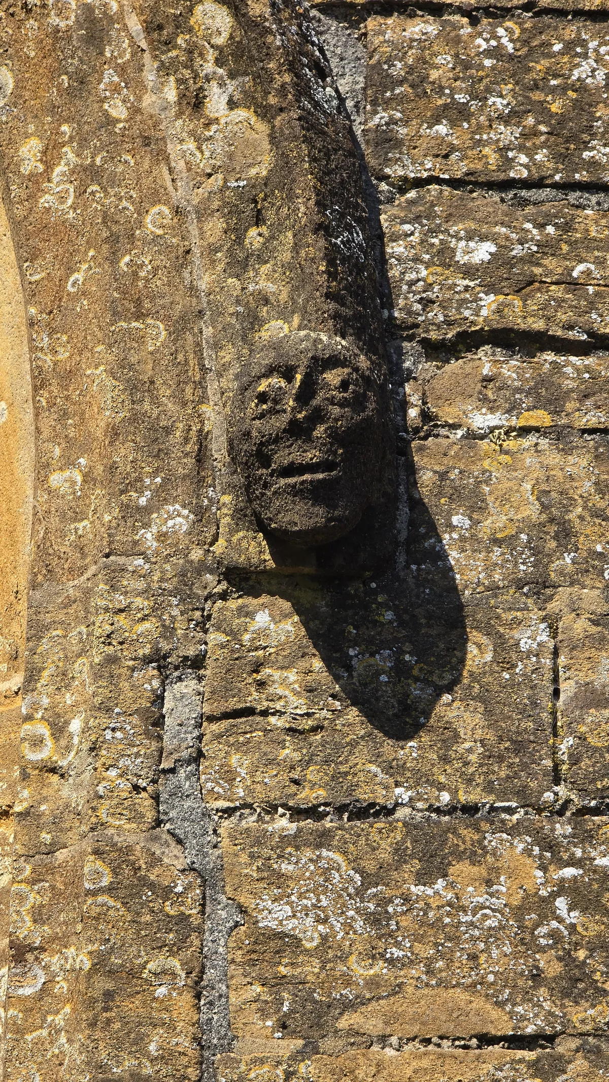 grotesque2