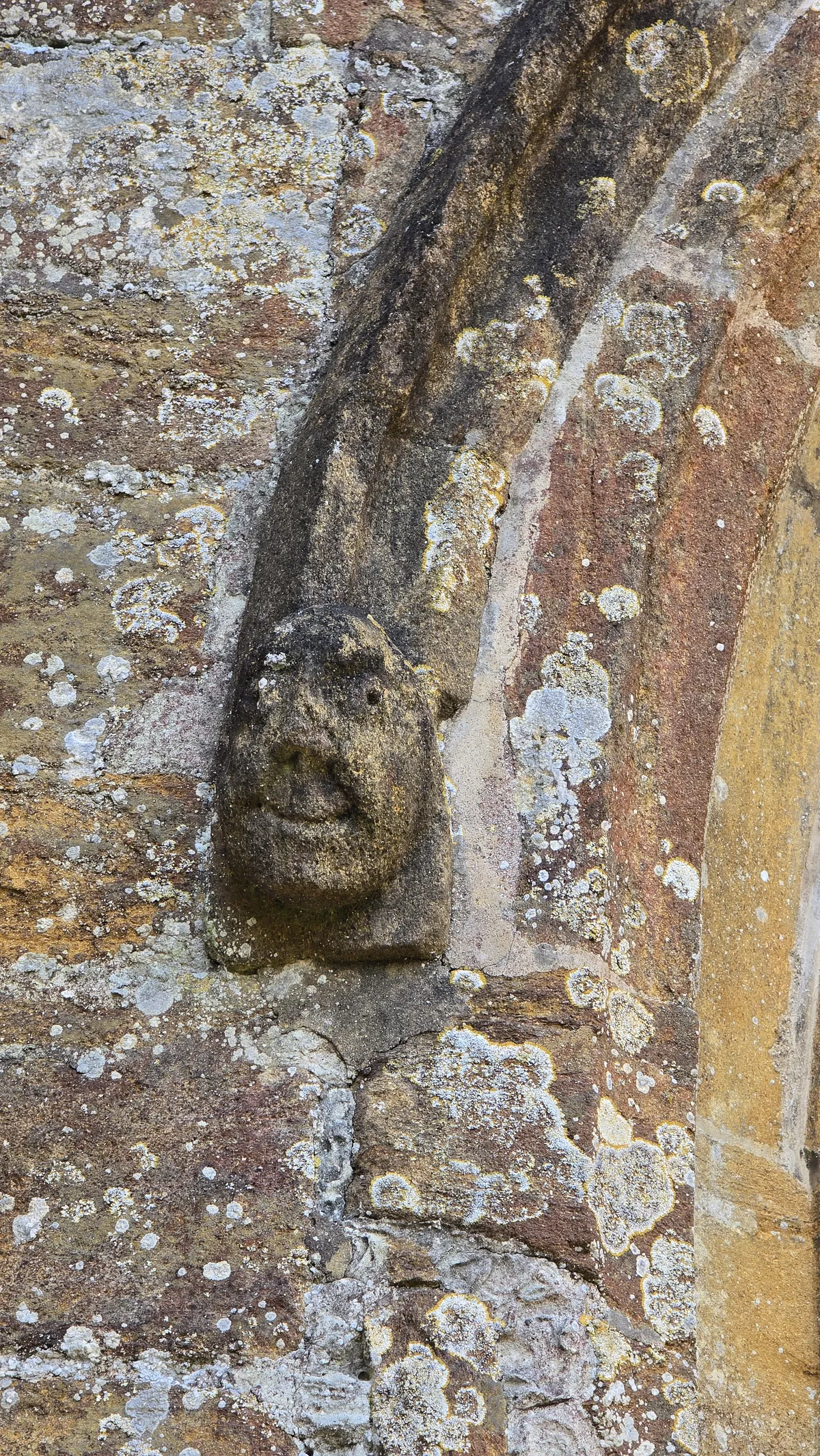 grotesque3