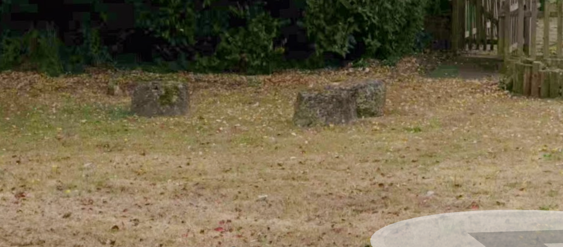 1940 Era Anti Tank blocks in a bungalow garden - from Google Maps Droitwich anti tank in garden