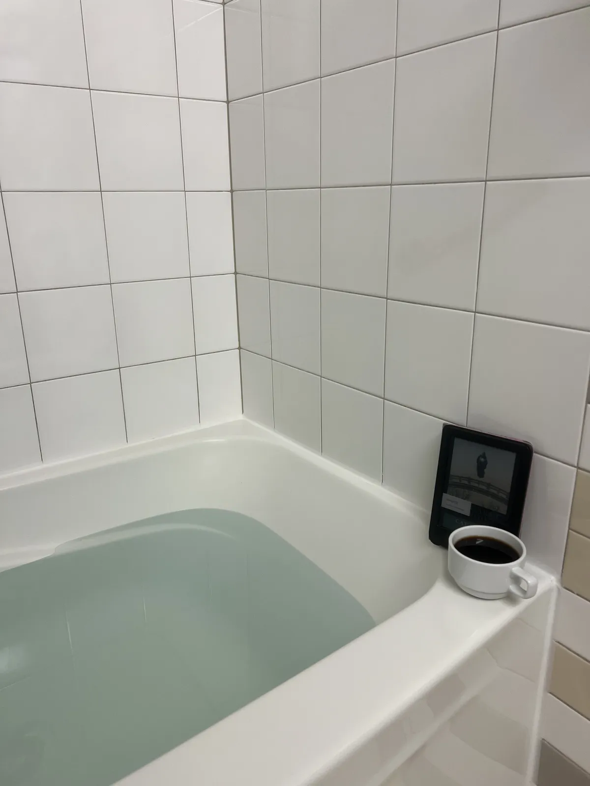 Bathtub with black coffee and my sweet kobo